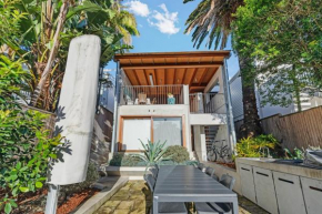 Stunning 3-BR Architectural Gem, Sydney